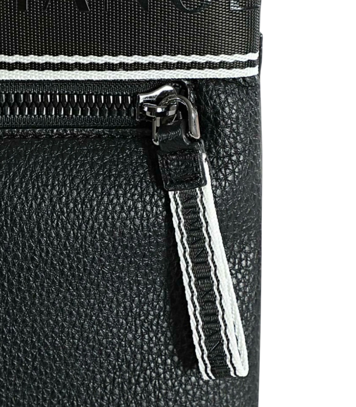 Emporio Armani - Bolso Negro Unisex