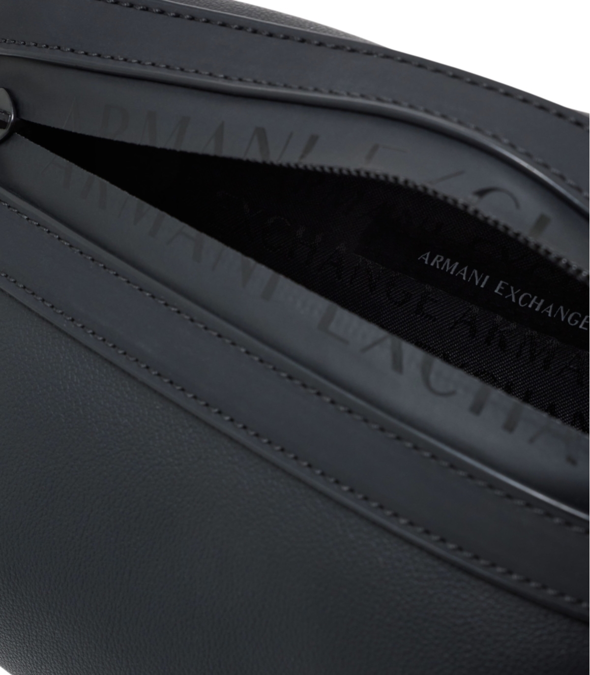 Armani Exchange - Riñonera Negra para Hombre